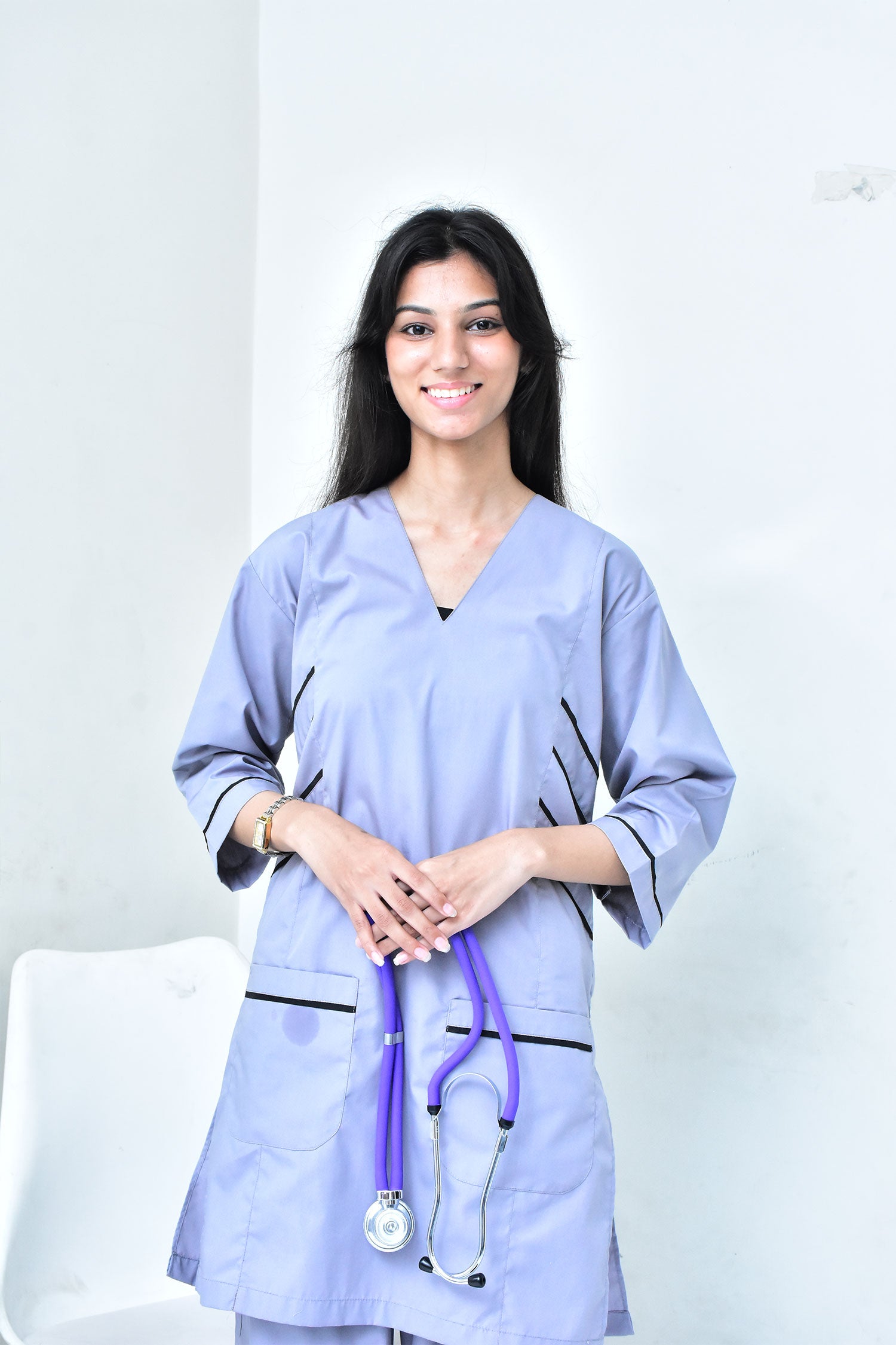 Women's 4-Pocket V-Neck Scrub & Jogger Pants