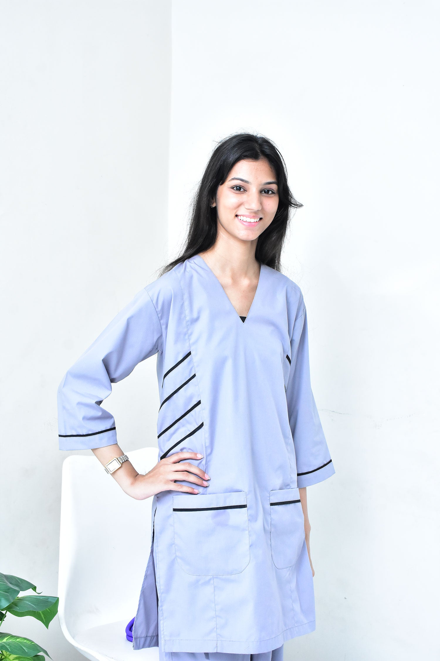 Women's 4-Pocket V-Neck Scrub & Jogger Pants