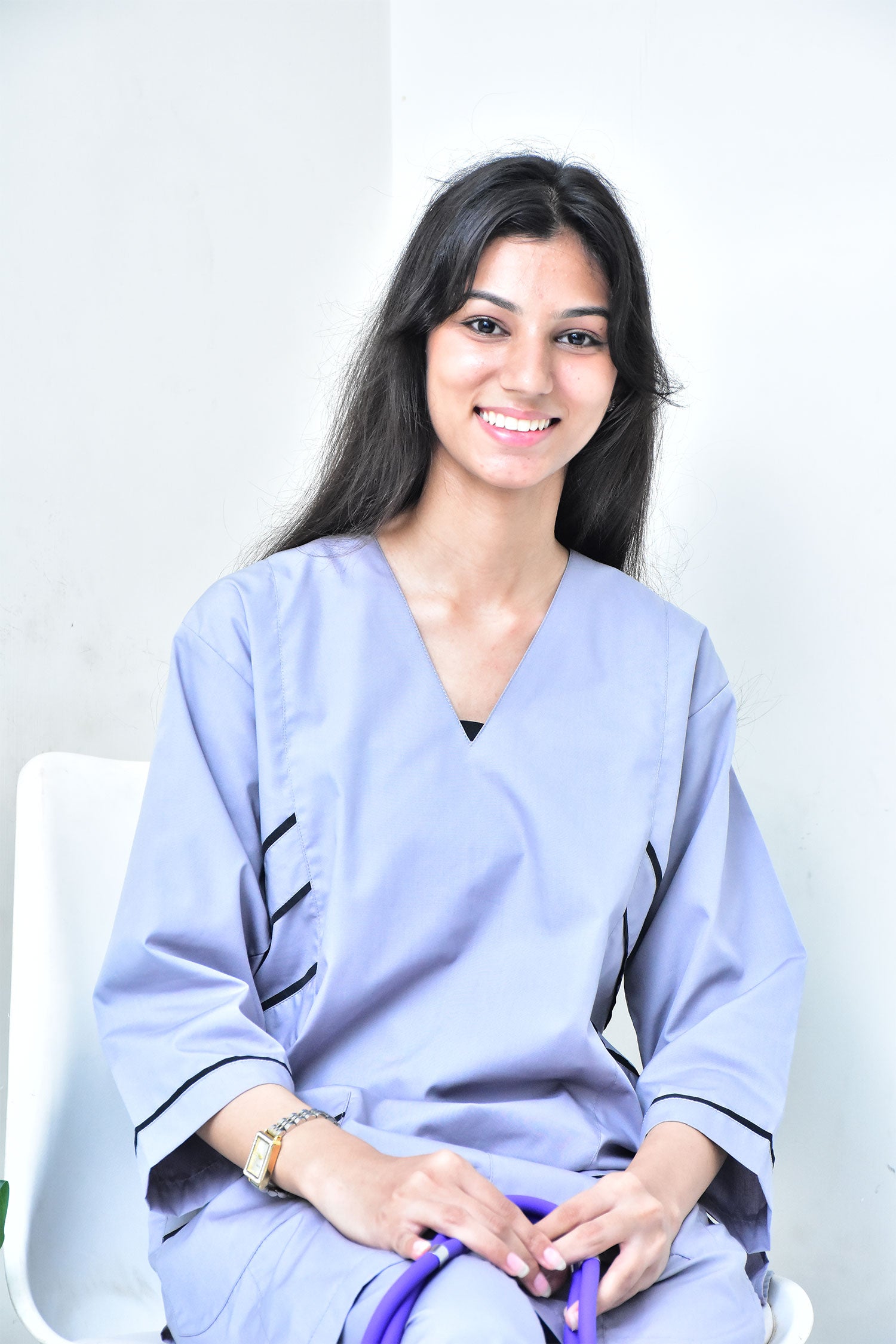 Women's 4-Pocket V-Neck Scrub & Jogger Pants
