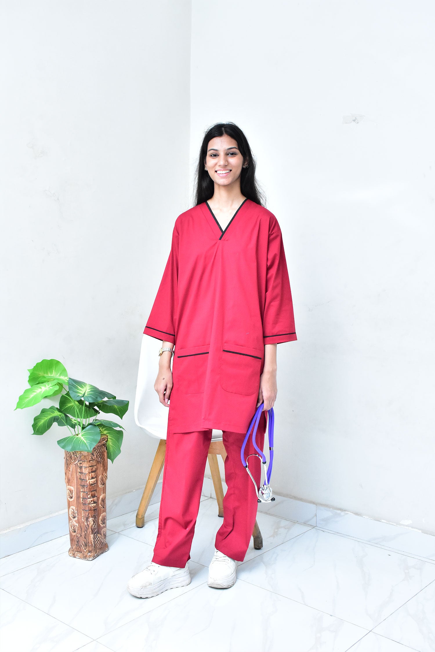 Women's 4-Pocket V-Neck Scrub & Jogger Pants